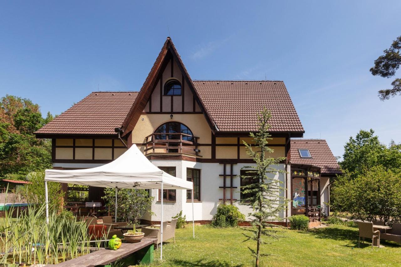 Penzion Kersko Hradistko  ภายนอก รูปภาพ